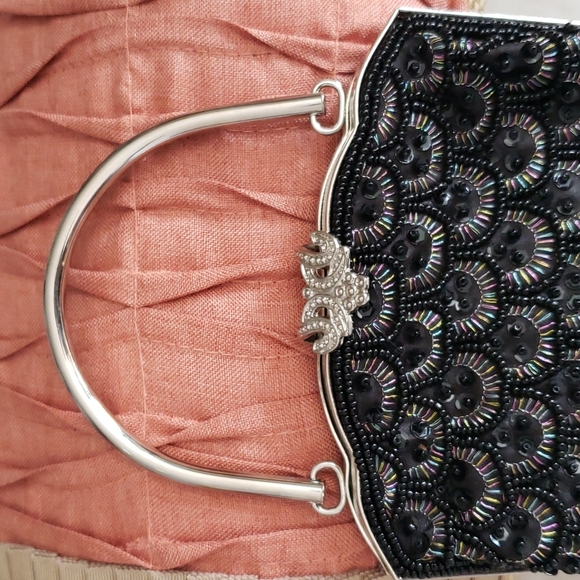 LEKO LONDON PURSE/CLUCH - Picture 3 of 7